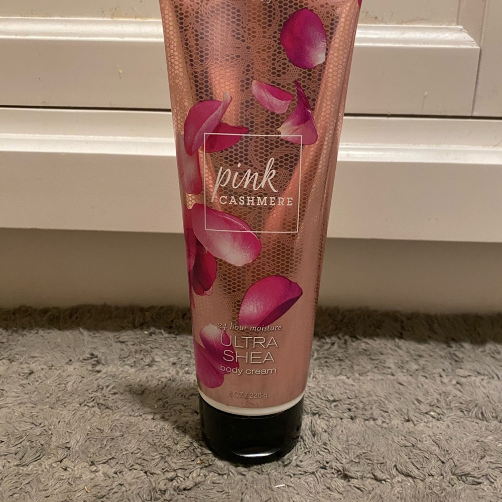 Brand new bath, and Bodyworks, pink cashmere, lotion